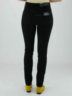 Cambio PARLA 9223 0015-29 Jeans 5000 -Vêtements Soldes cambio pantalon parla 9223 0015 29 3
