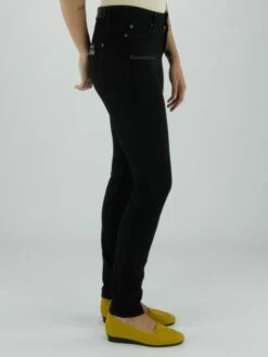 Cambio PARLA 9223 0015-29 Jeans 5000 -Vêtements Soldes cambio pantalon parla 9223 0015 29 4