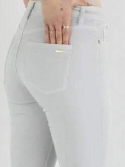 Cambio PIPER SHORT 7675 0083-19 Pantalons 059 -Vêtements Soldes cambio pantalon piper short 7675 0083 19 8