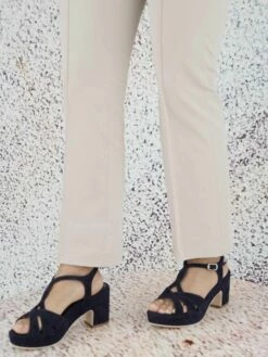 Cambio RANEE EASY KICK 8299-0224-04 Pantalons 071 -Vêtements Soldes cambio pantalon ranee easy kick 8299 0224 04 17