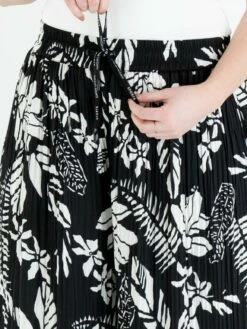 Marc Cain WS 81.15 W22 Pantalons 910 -Vêtements Soldes marc cain sports pantalon ws 81 15 w22 7